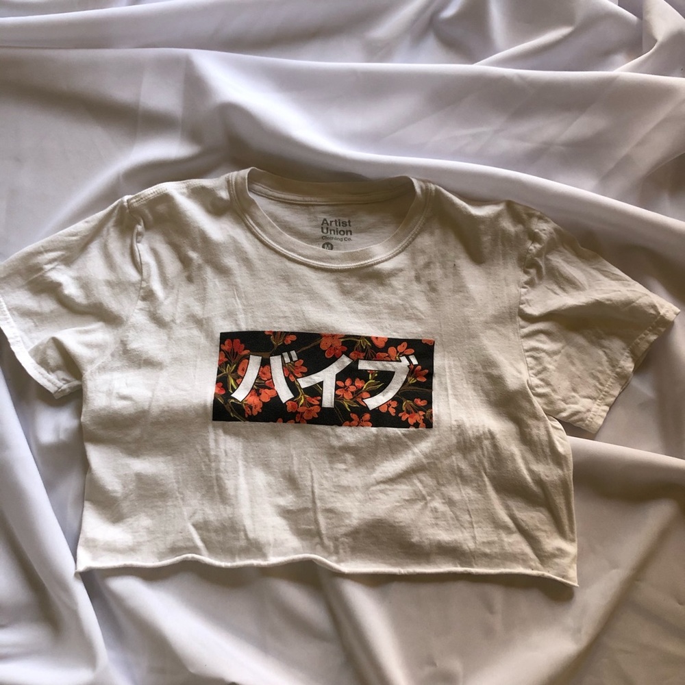 CROP TOP WOMEMS SIZE M